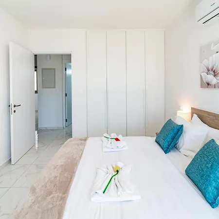 Διαμέρισμα Adolina One Bedroom 102 By Ezoria Πάφος