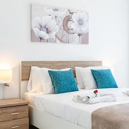 Adolina One Bedroom 102 By Ezoria *